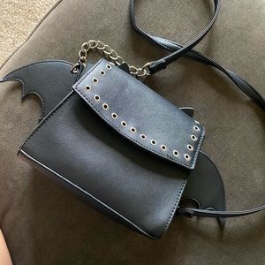 Bat purse